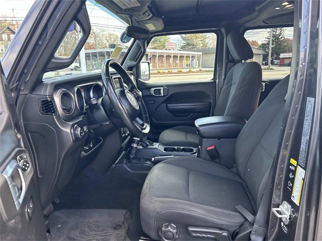 Used 2023 Jeep Gladiator Sport image 12