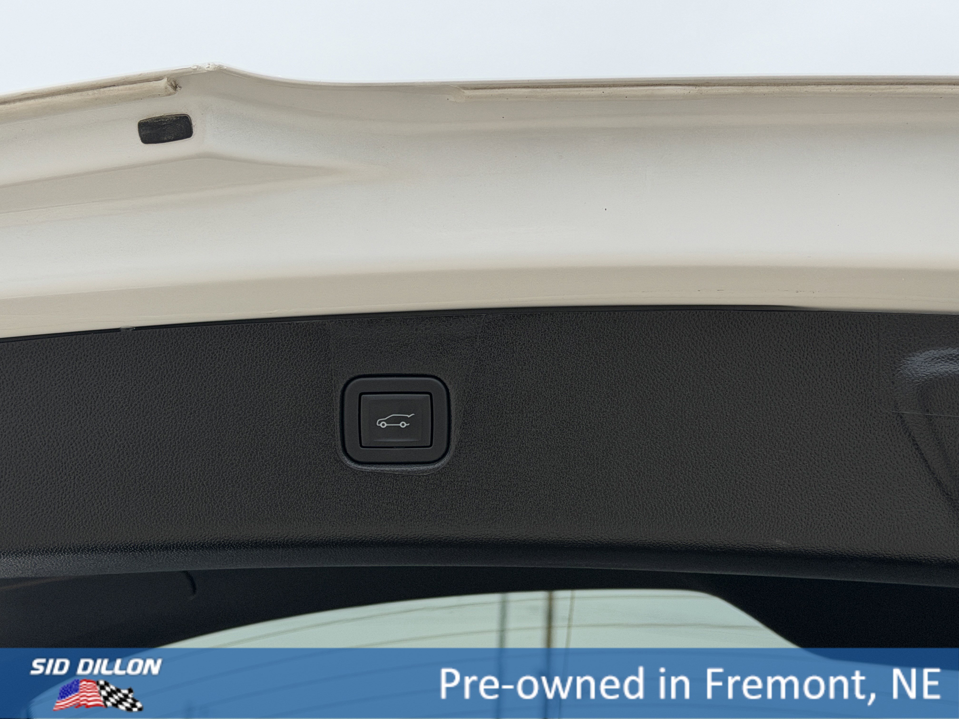Certified 2025 Chevrolet Blazer Premier w/ Driver Confidence II Package AWD/4WD image 6