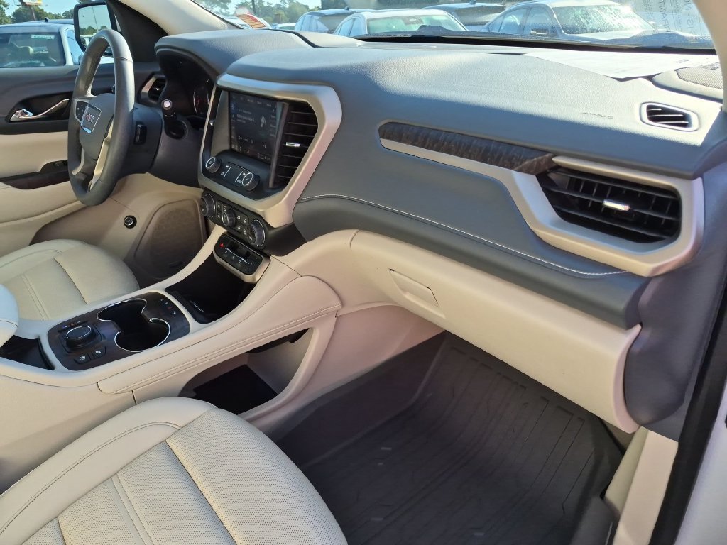Used 2023 GMC Acadia Denali w/ Denali Technology Package AWD/4WD image 34