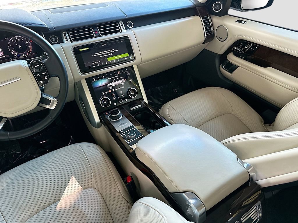 Used 2020 Land Rover Range Rover HSE image 24