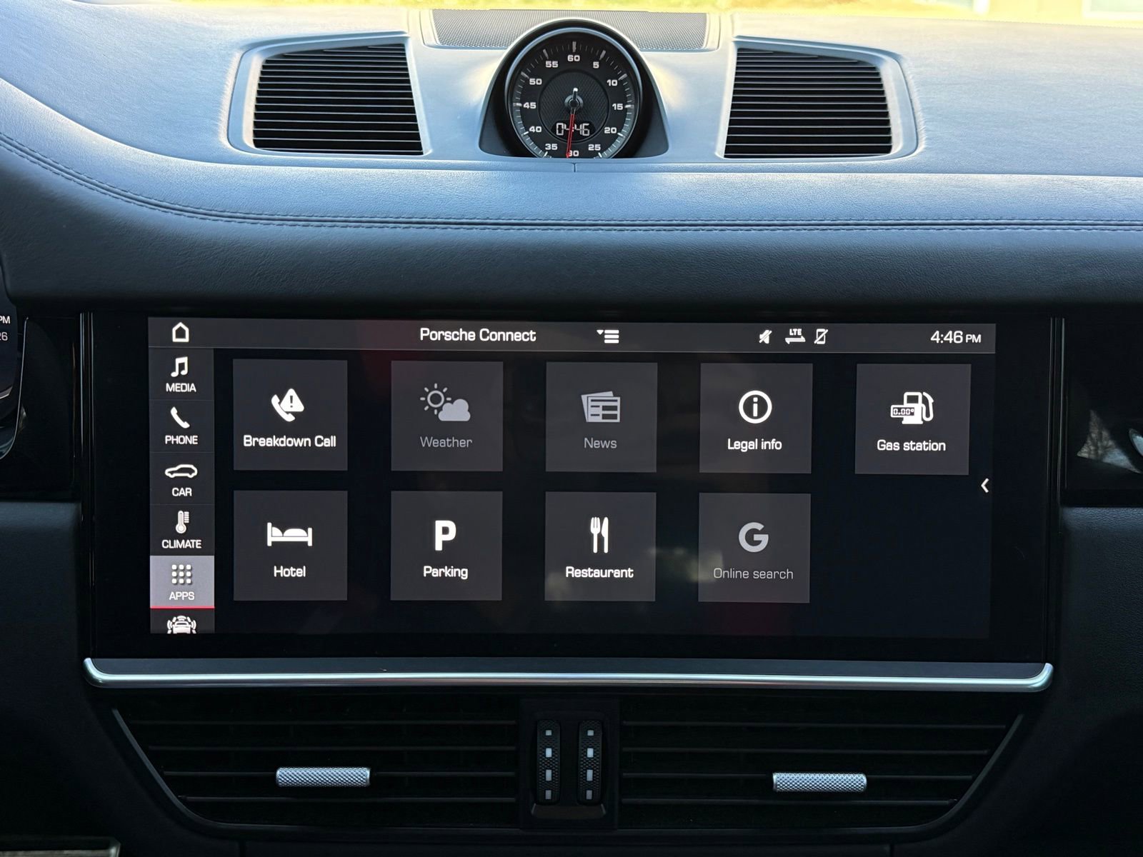 Used 2019 Porsche Cayenne Turbo image 28