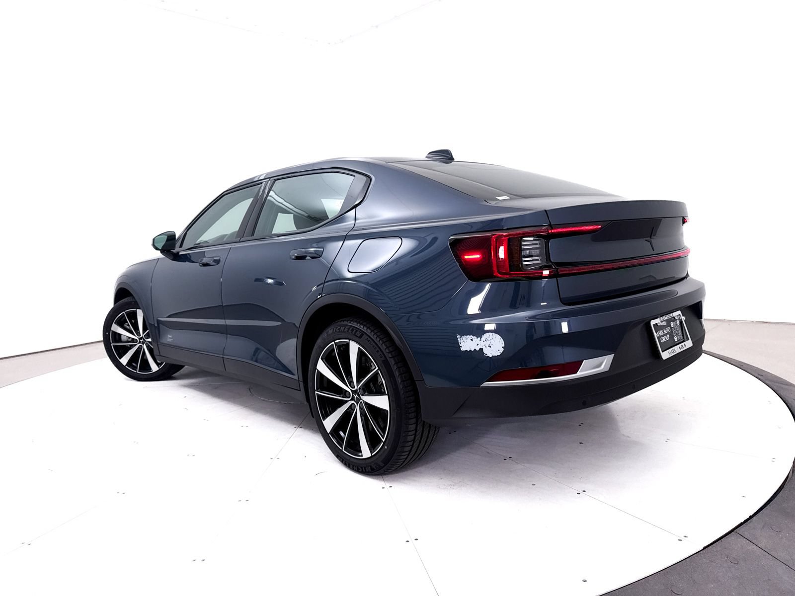 Used 2022 Polestar Polestar 2 AWD/4WD image 2