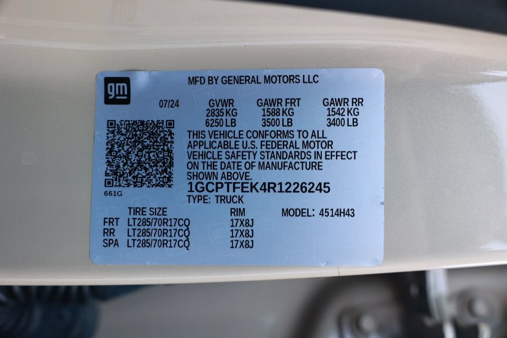 Used 2024 Chevrolet Colorado ZR2 w/ Technology Package AWD/4WD image 37