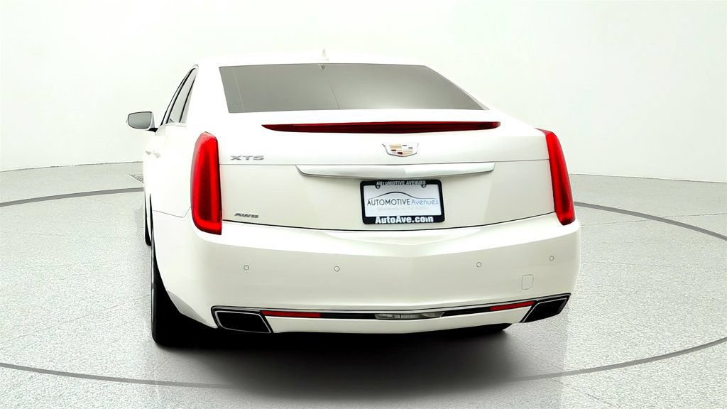 Used 2017 Cadillac XTS Luxury AWD/4WD image 6