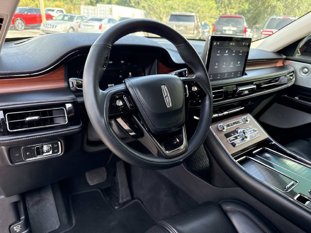 Used 2023 Lincoln Aviator Reserve w/ Equipment Group 201A RWD image 35