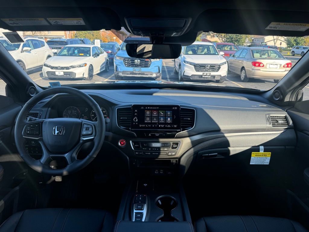 Used 2025 Honda Ridgeline TrailSport image 7