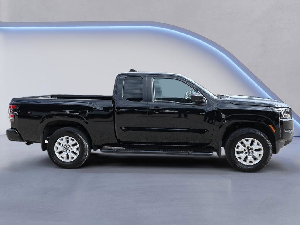 Used 2022 Nissan Frontier SV w/ Technology Package AWD/4WD image 9