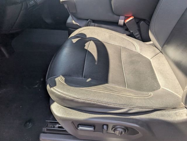 Used 2023 Chevrolet Silverado 3500 LTZ image 25