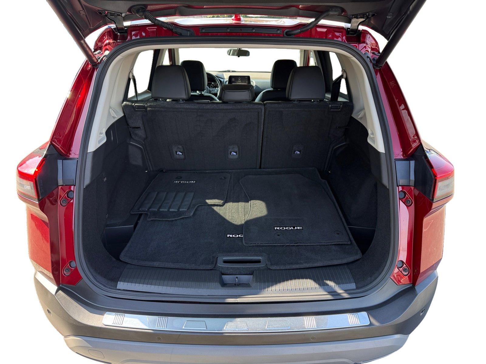 Used 2023 Nissan Rogue SV w/ SV Premium Package image 17