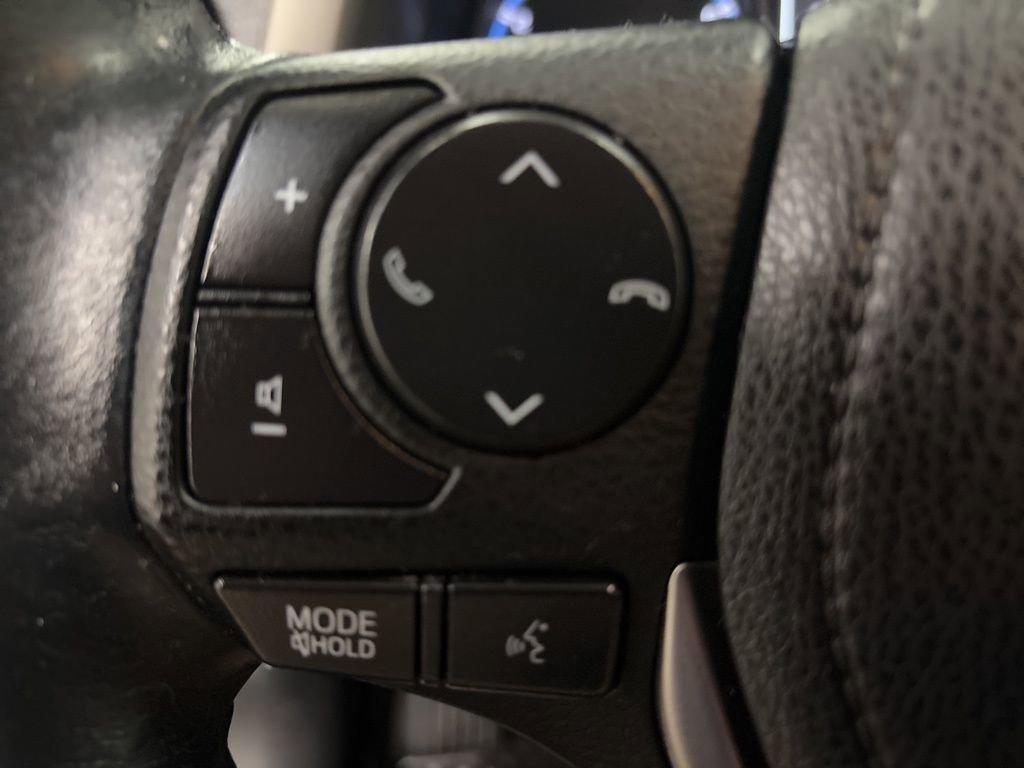 Used 2018 Toyota RAV4 XLE image 12