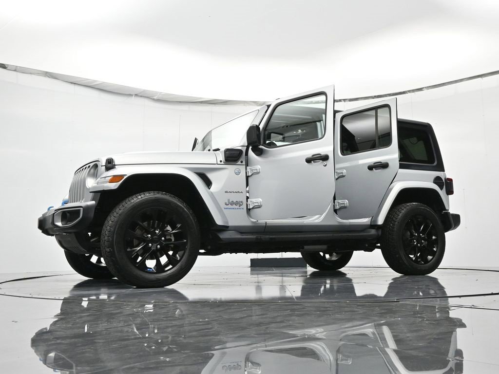 Used 2023 Jeep Wrangler Unlimited Sahara image 60