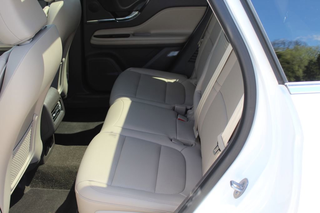 Used 2023 Lincoln Corsair FWD w/ Equipment Group 101A image 18