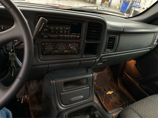 Used 2002 Chevrolet Avalanche 4x4 w/ Off-Road Suspension Pkg image 28