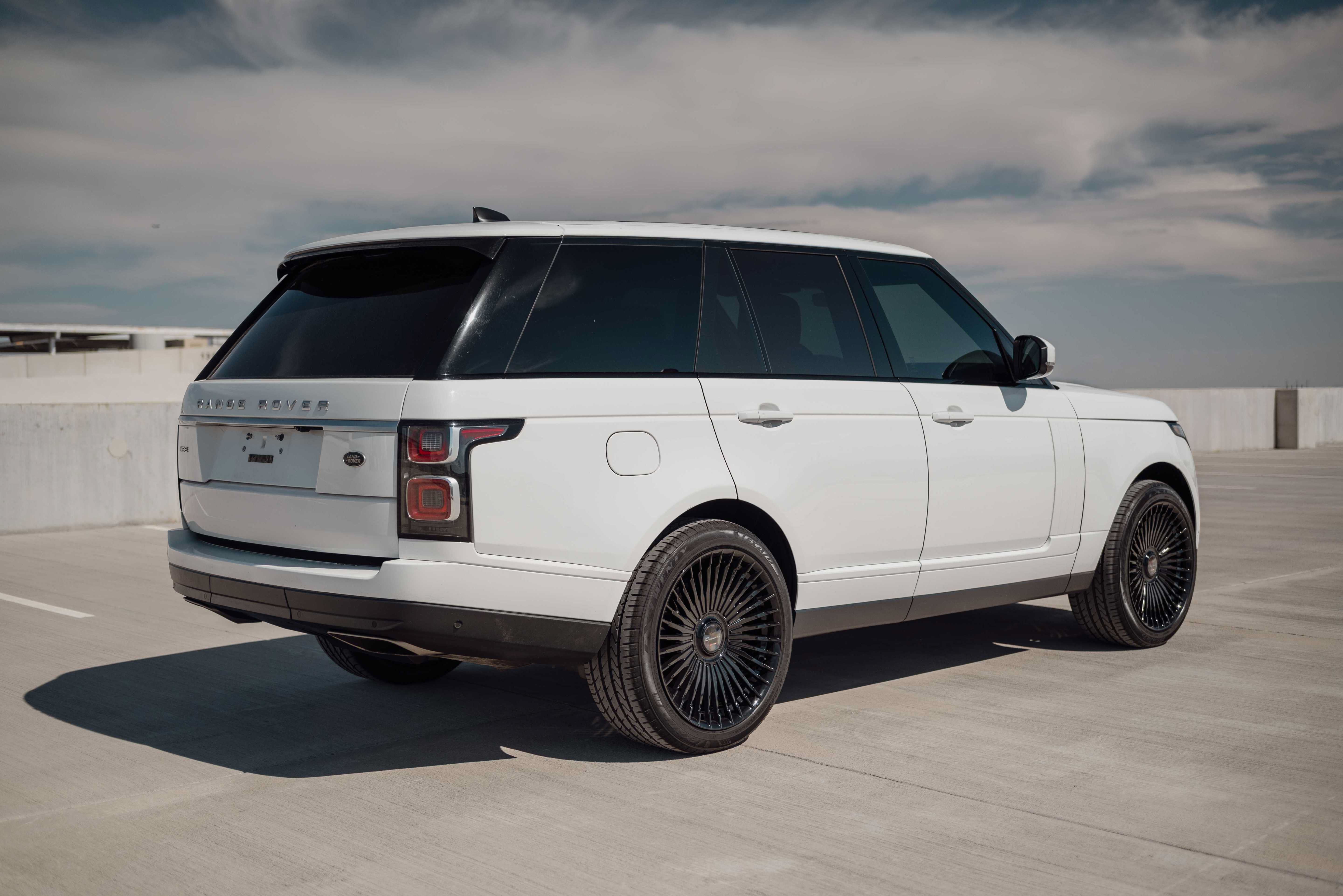 Used 2019 Land Rover Range Rover HSE AWD/4WD image 5