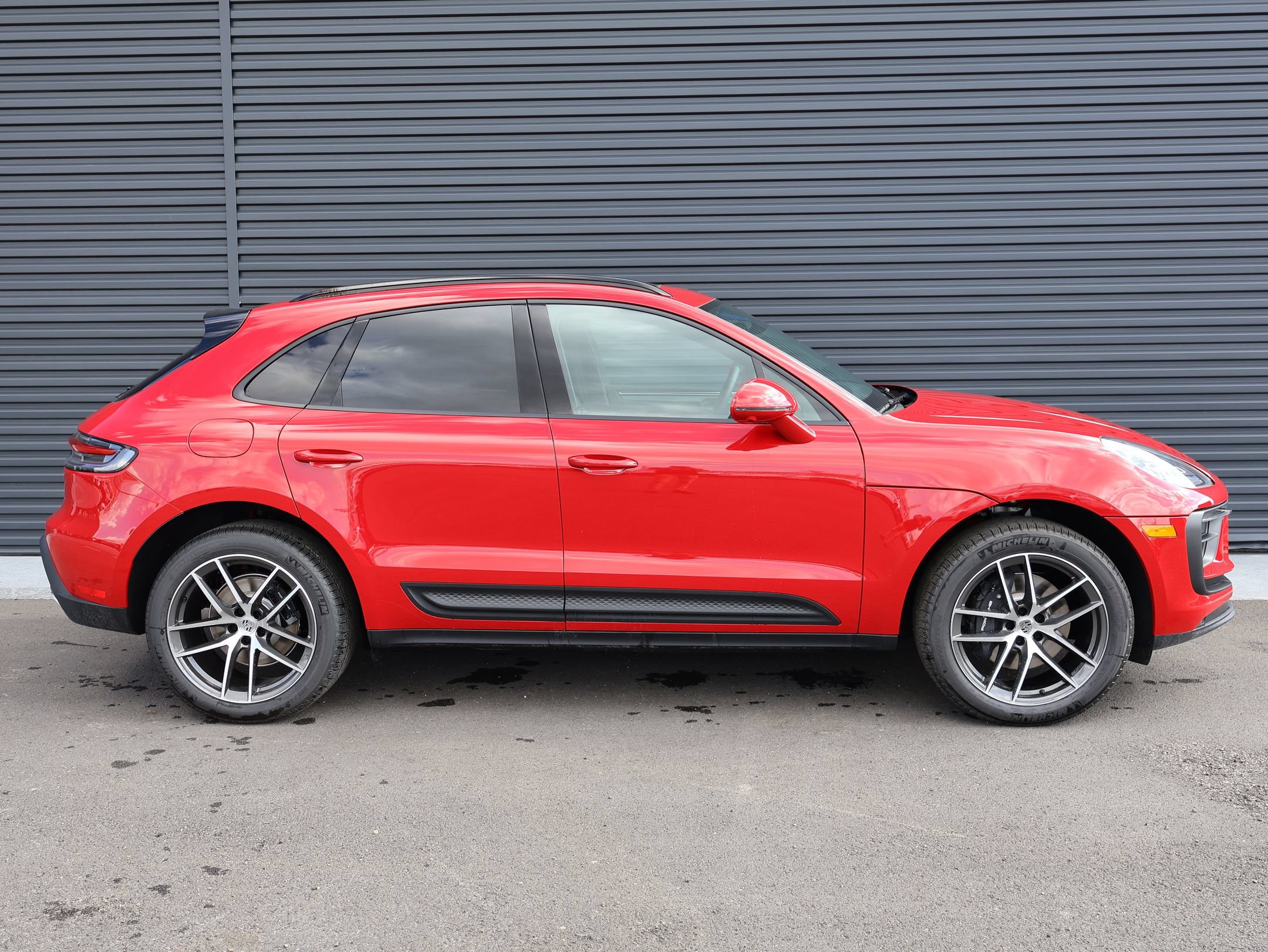 New 2026 Porsche Macan AWD/4WD image 10