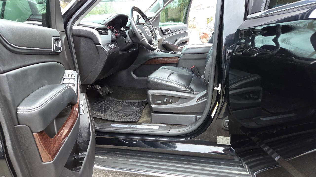 Used 2016 GMC Yukon XL SLT w/ Open Road Package AWD/4WD image 26