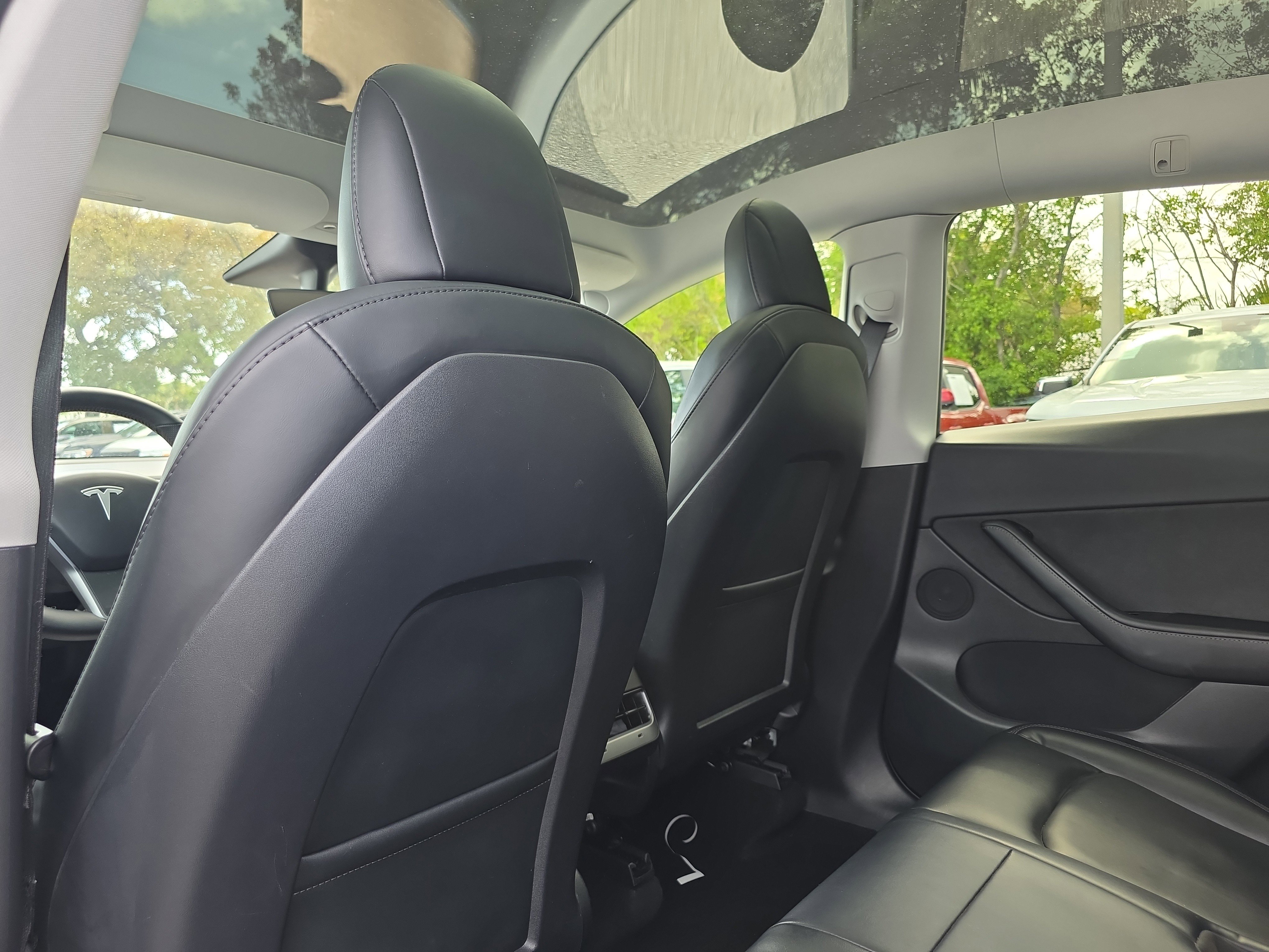 Used 2020 Tesla Model Y Long Range image 16