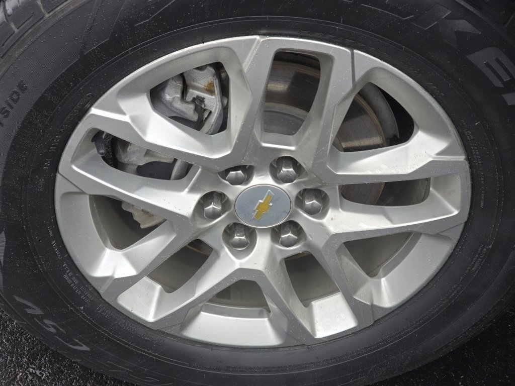 Used 2021 Chevrolet Traverse LT w/ LPO, Floor Liner Package image 33