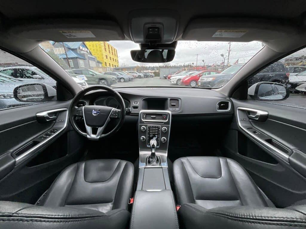 Used 2016 Volvo V60 T5 Premier image 14