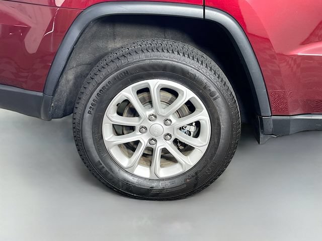 Used 2021 Jeep Grand Cherokee Laredo AWD/4WD image 33
