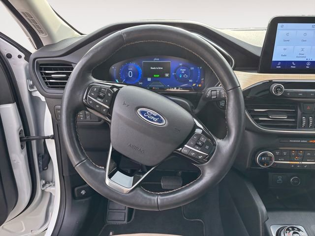 Used 2021 Ford Escape Titanium w/ Titanium Premium Package FWD image 12