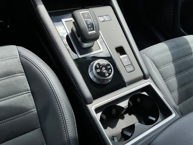 New 2025 Mitsubishi Outlander SE image 15