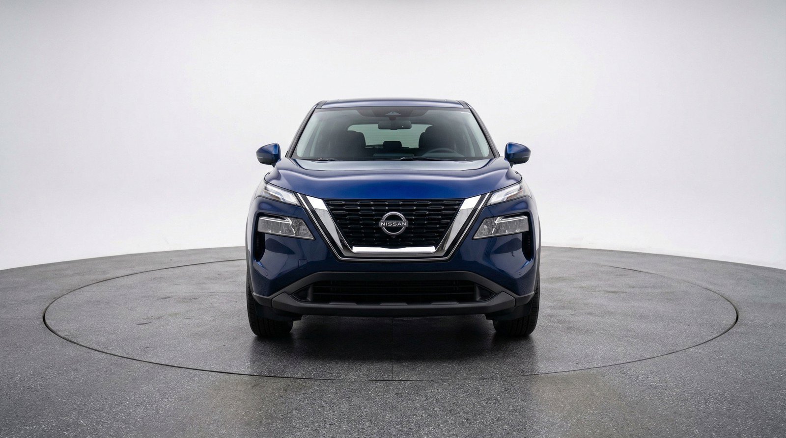 Used 2025 Nissan Rogue SV FWD image 2