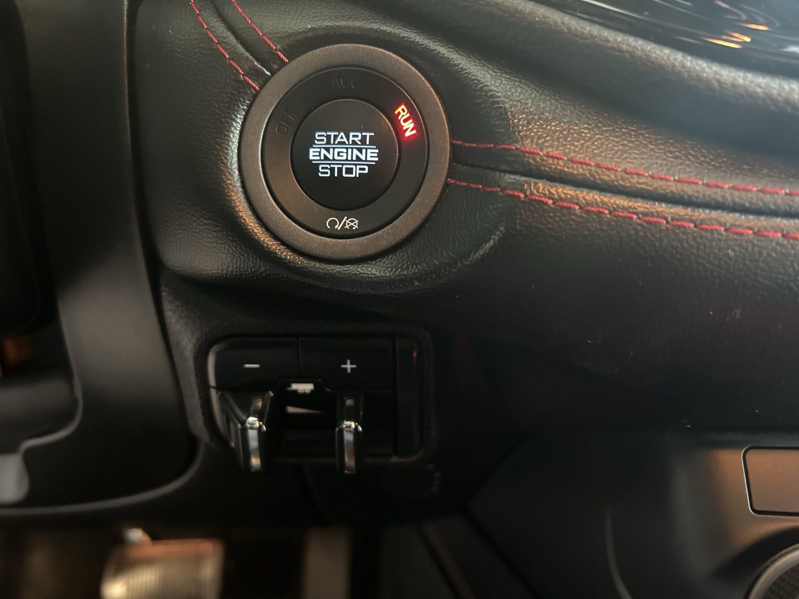 Used 2024 Dodge Durango GT image 30