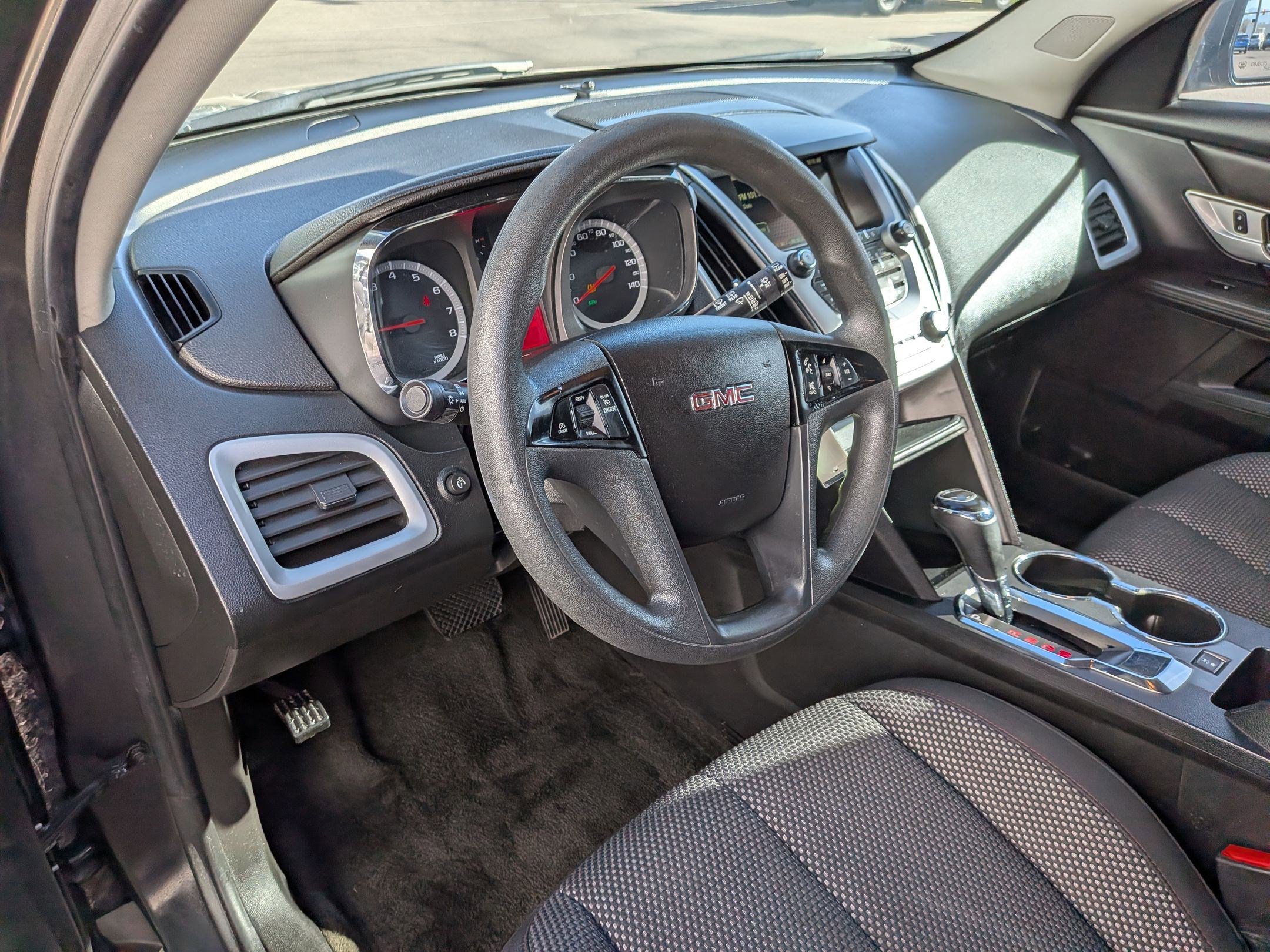 Used 2017 GMC Terrain SLE image 16