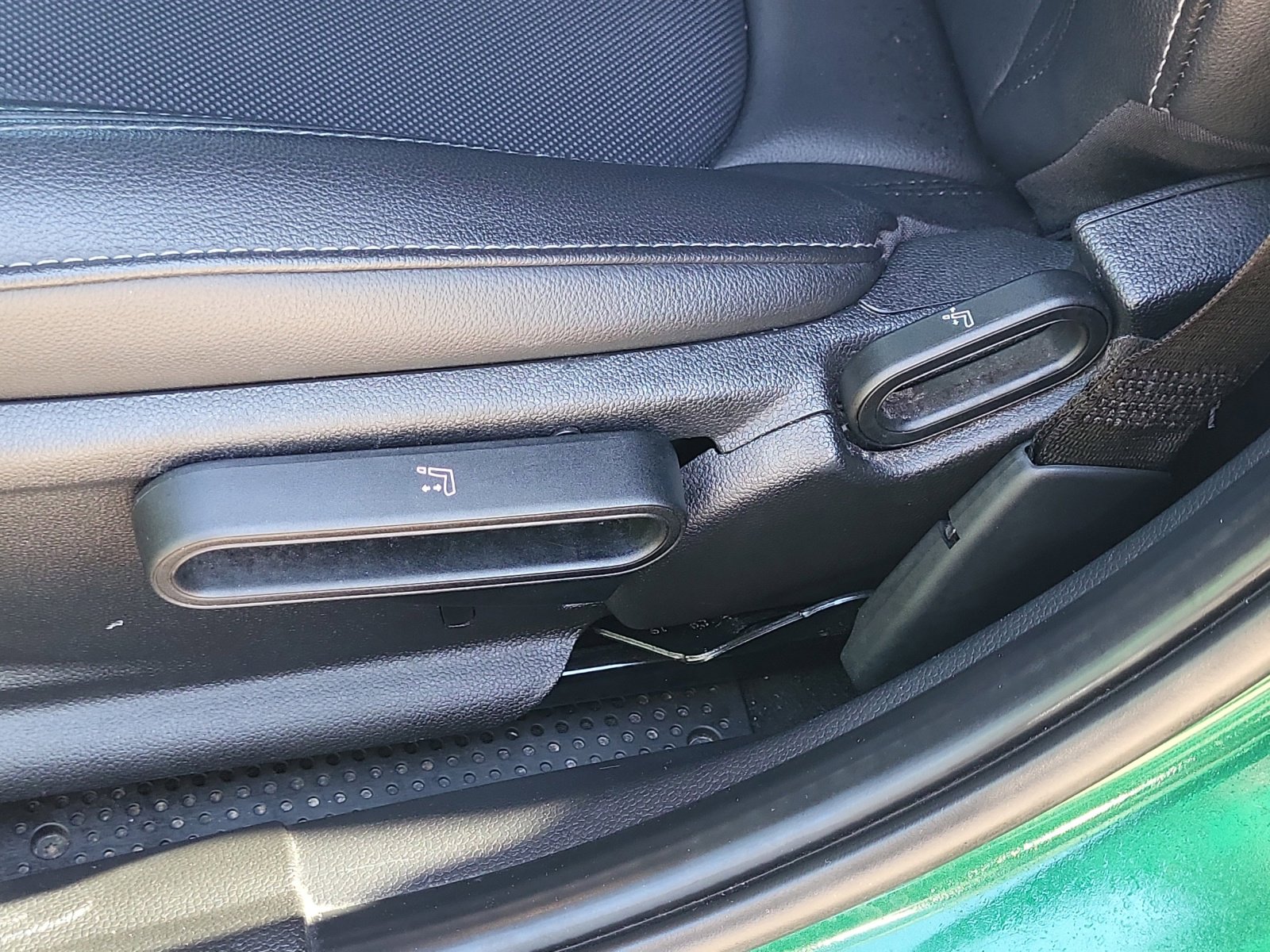 Used 2020 MINI Cooper S w/ Storage Package image 22