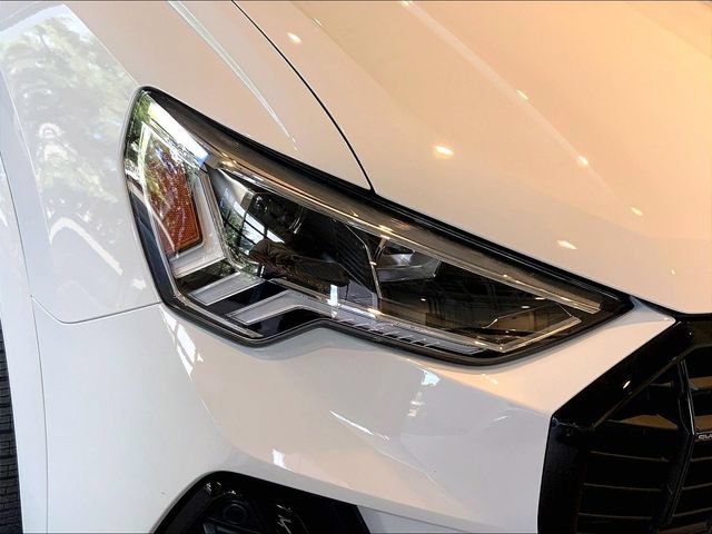 Certified 2025 Audi Q3 2.0T Premium Plus w/ Premium Plus Package AWD/4WD image 10