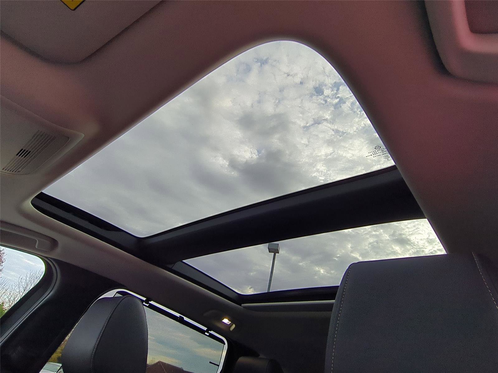 Used 2025 MAZDA CX-90 Plug-In Hybrid w/Premium Sport image 10