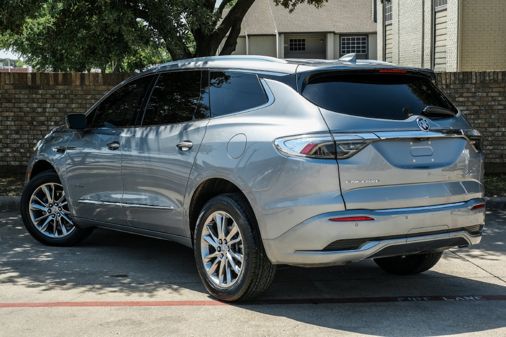 Used 2024 Buick Enclave Avenir w/ Avenir Technology Package FWD image 20