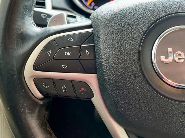 Used 2017 Jeep Grand Cherokee Limited image 23