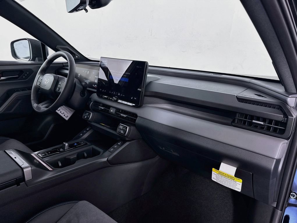 New 2026 Toyota RAV4 XSE AWD/4WD image 30