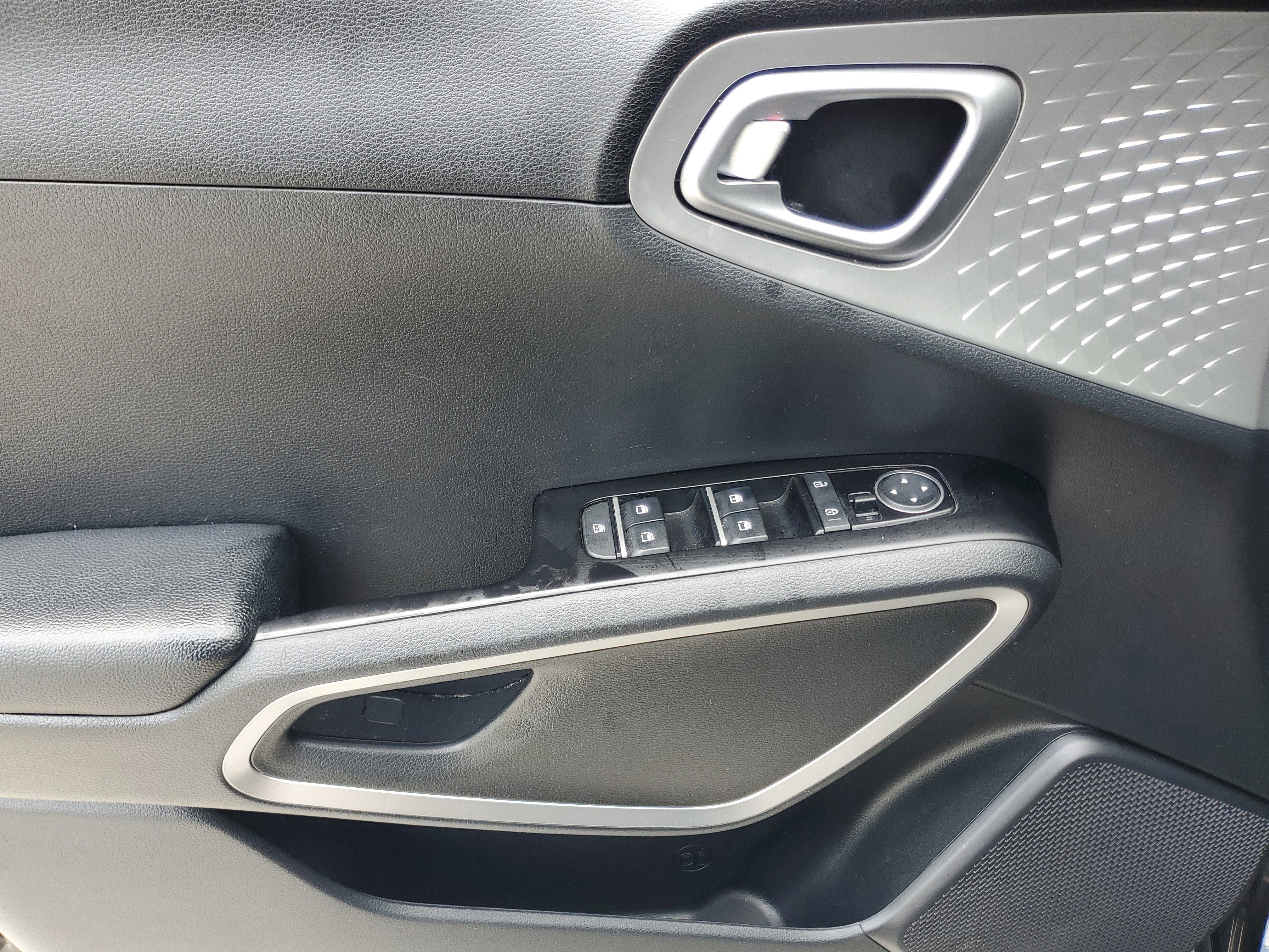Used 2022 Kia Soul LX FWD image 19