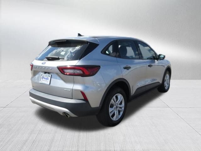 Used 2023 Ford Escape AWD image 3