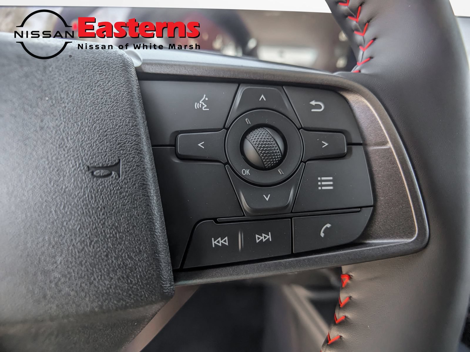 New 2027 Nissan Sentra SR w/ Floor Mat Package FWD image 16