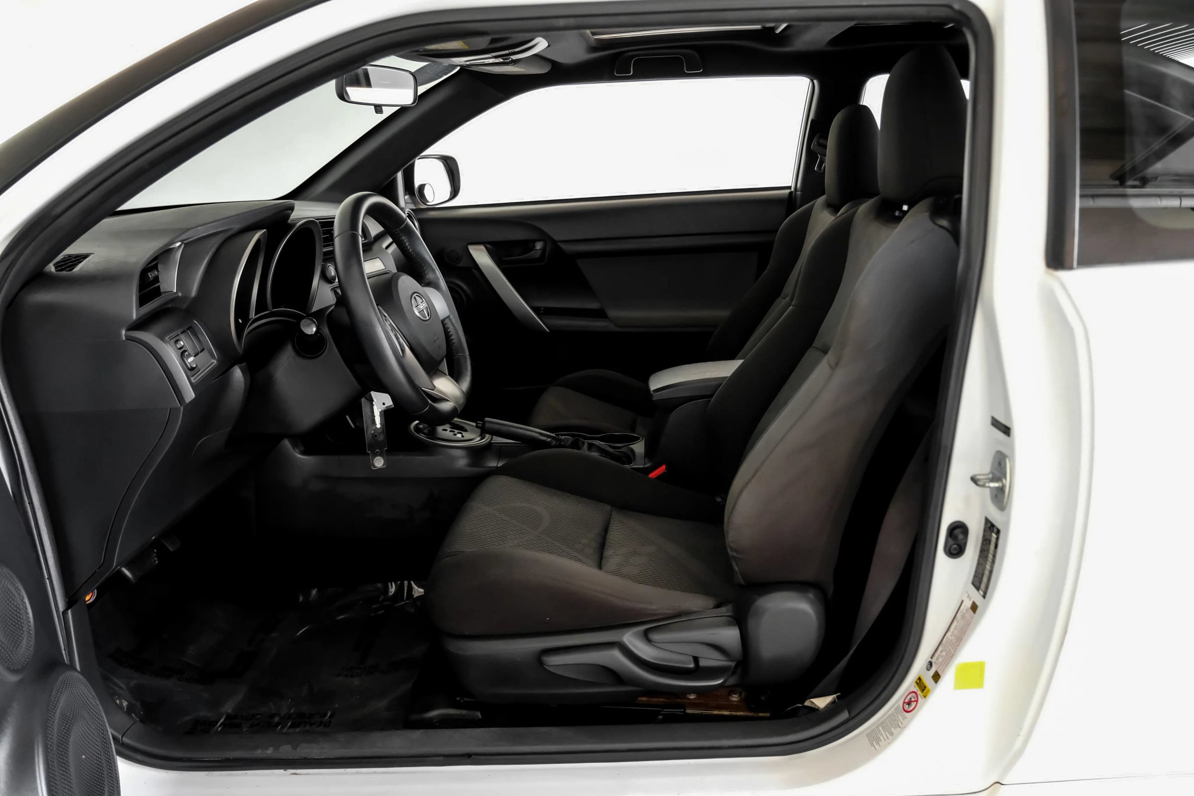 Used 2012 Scion tC FWD image 3