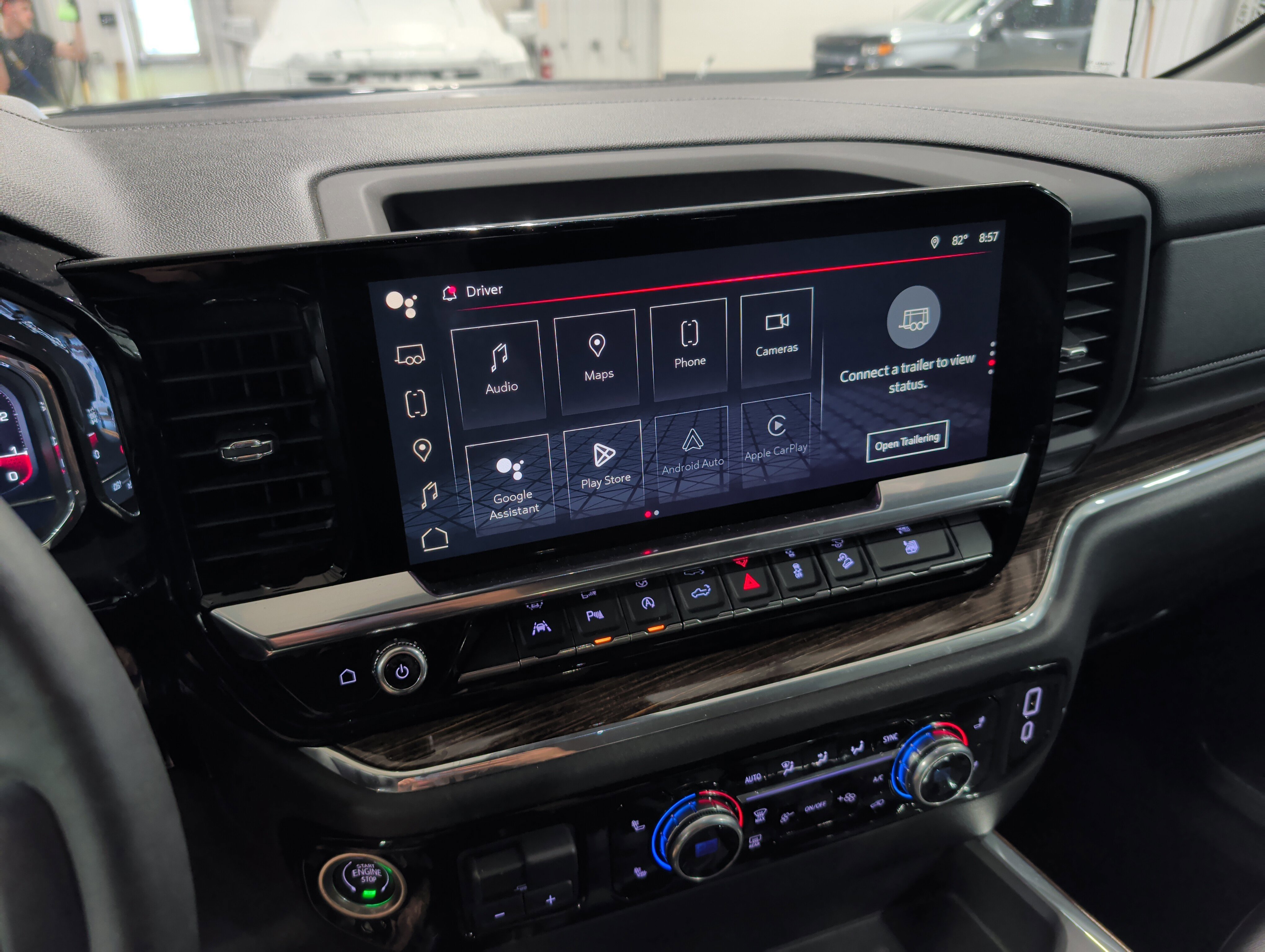 Used 2024 GMC Sierra 1500 Elevation w/ Elevation Premium Package AWD/4WD image 11