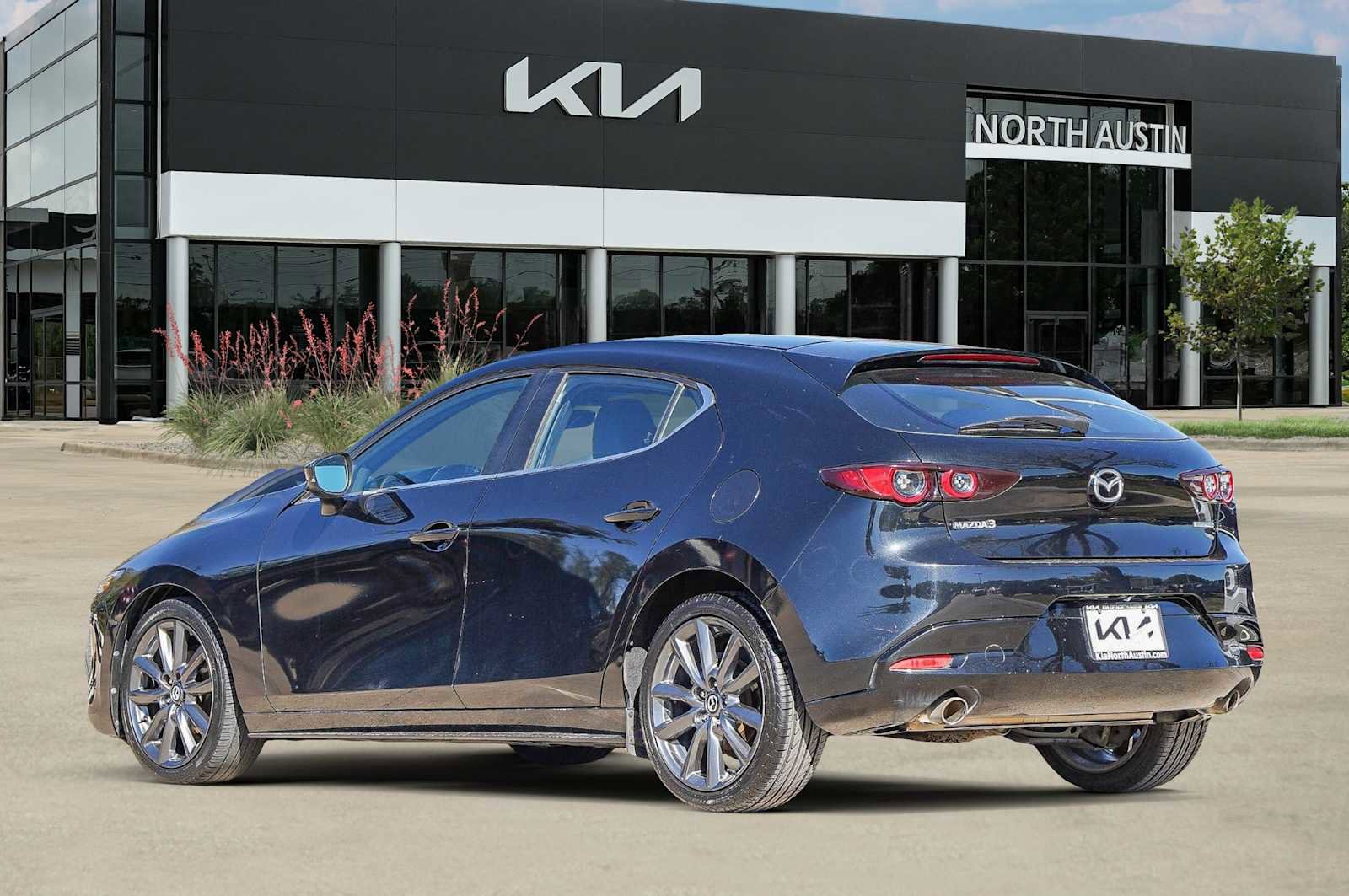 Used 2021 MAZDA MAZDA3 s image 5