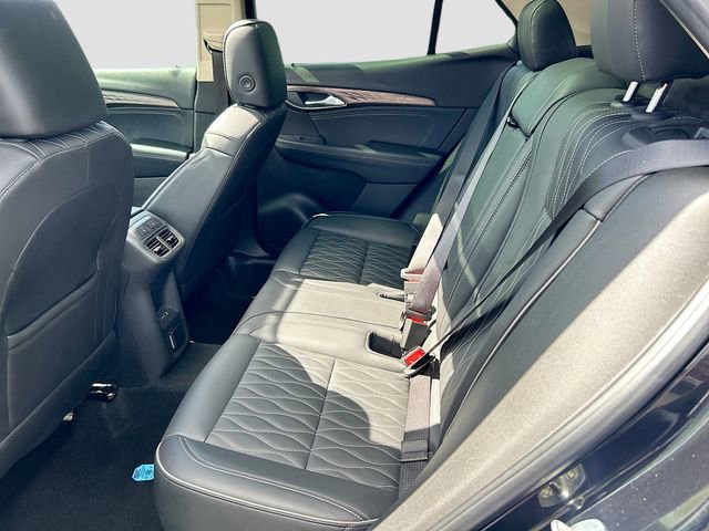Used 2022 Buick Envision Avenir w/ Technology Package II FWD image 22