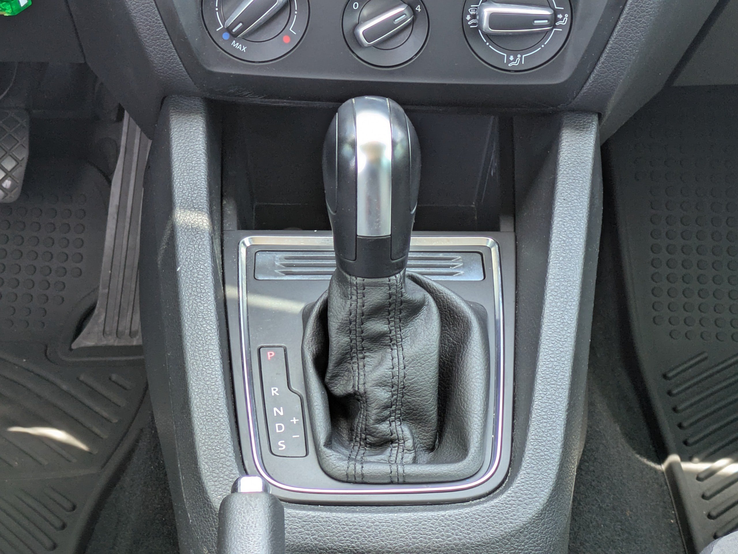 Used 2017 Volkswagen Jetta S FWD image 17
