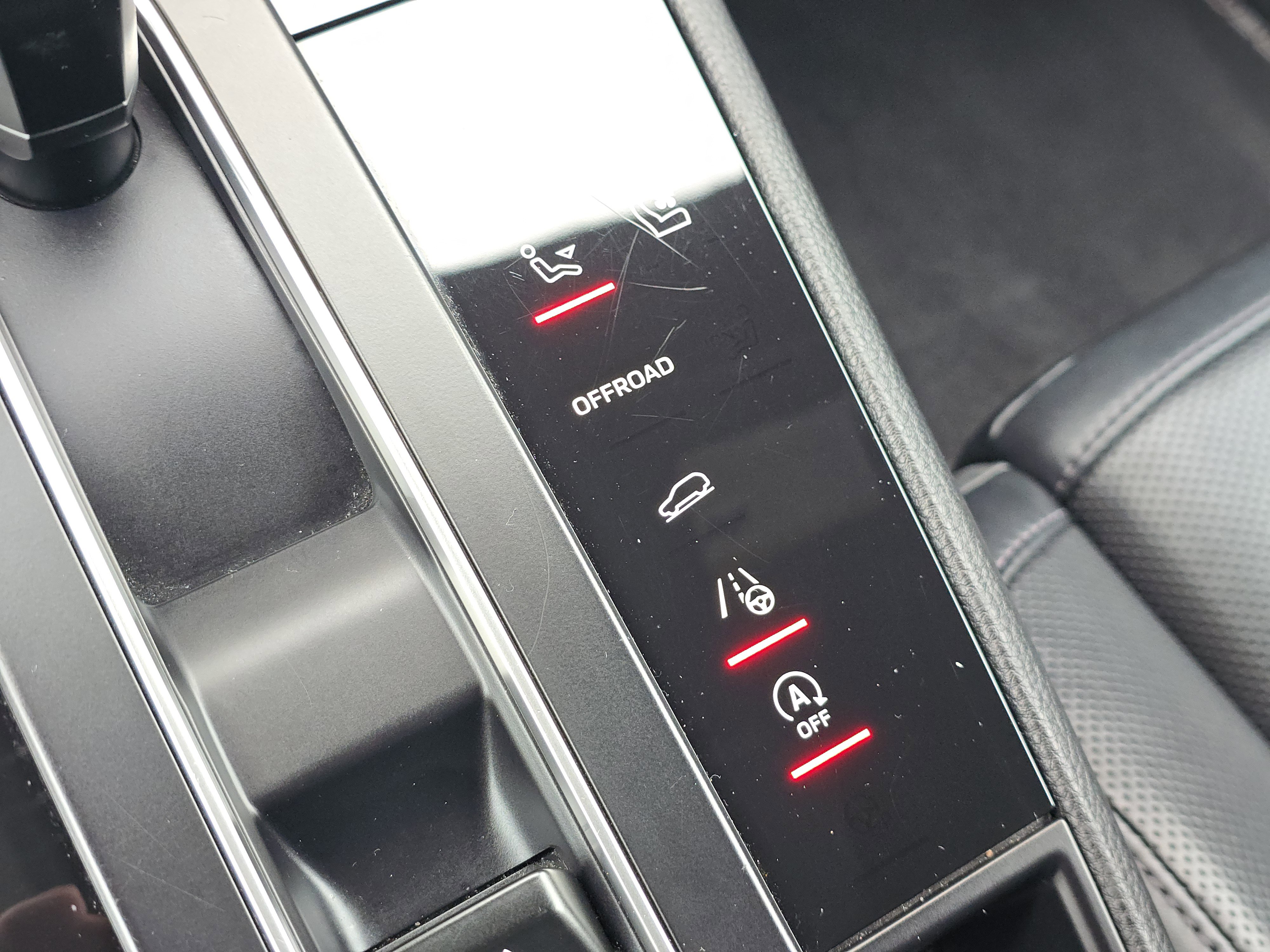 Certified 2023 Porsche Macan image 25