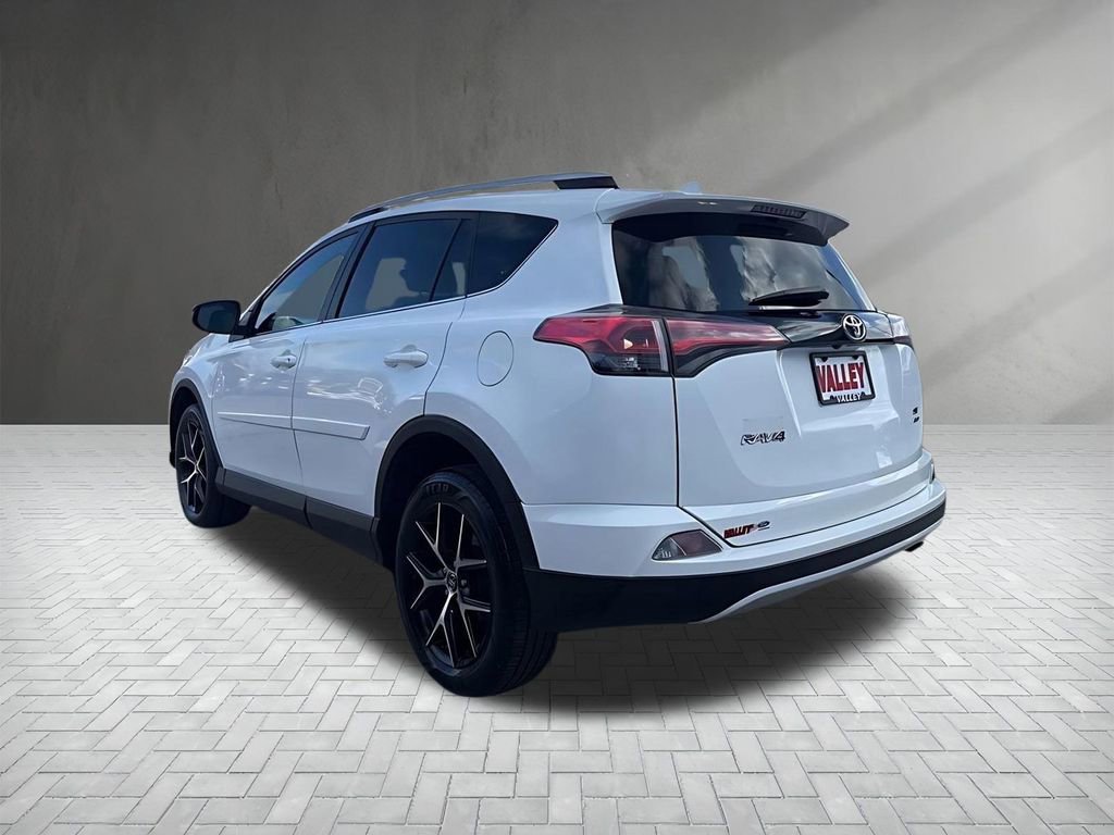 Used 2016 Toyota RAV4 SE image 7