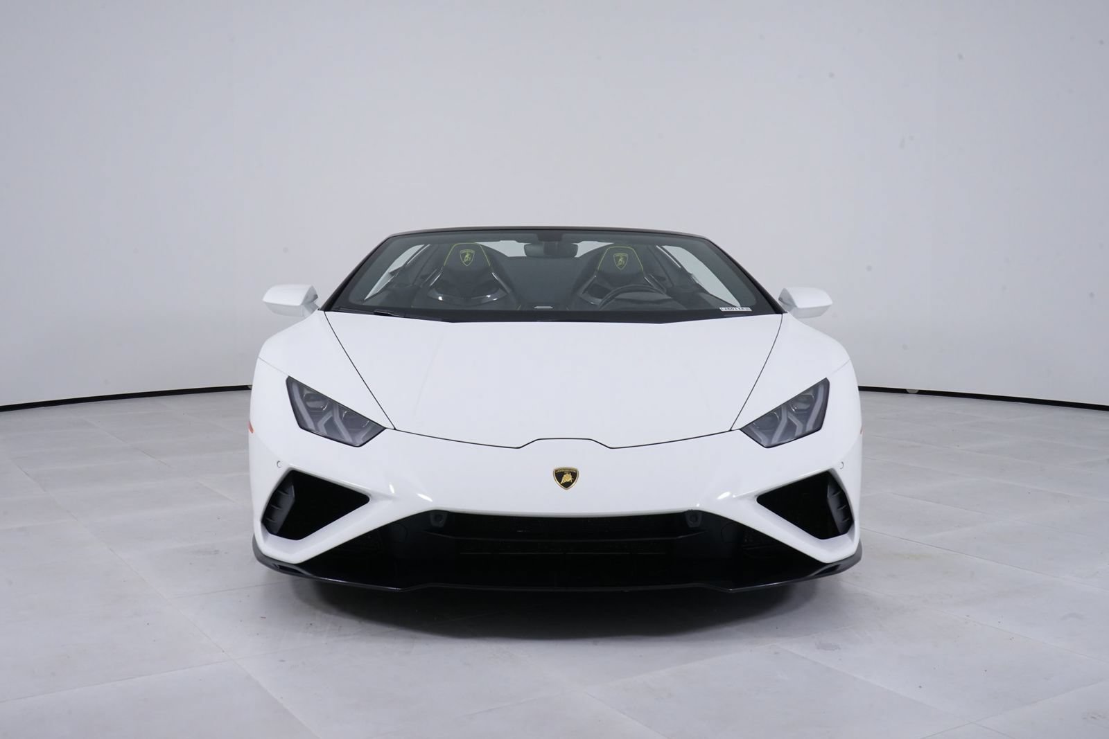 Used 2020 Lamborghini Huracan EVO RWD image 10