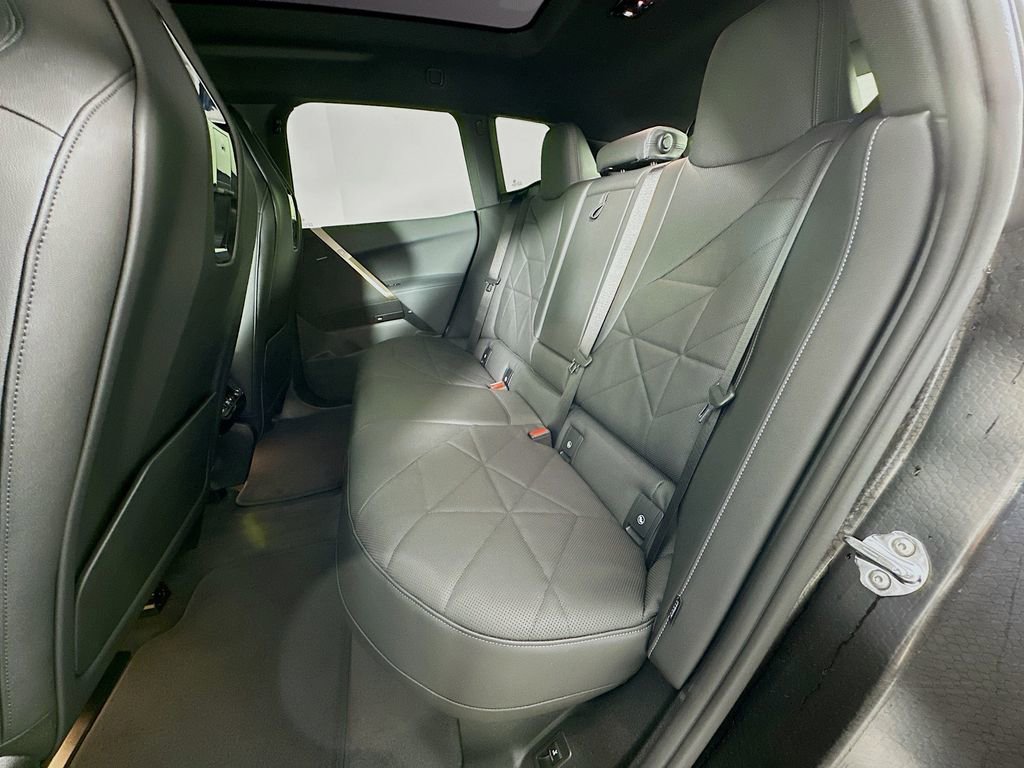 Used 2026 BMW iX xDrive60 image 17