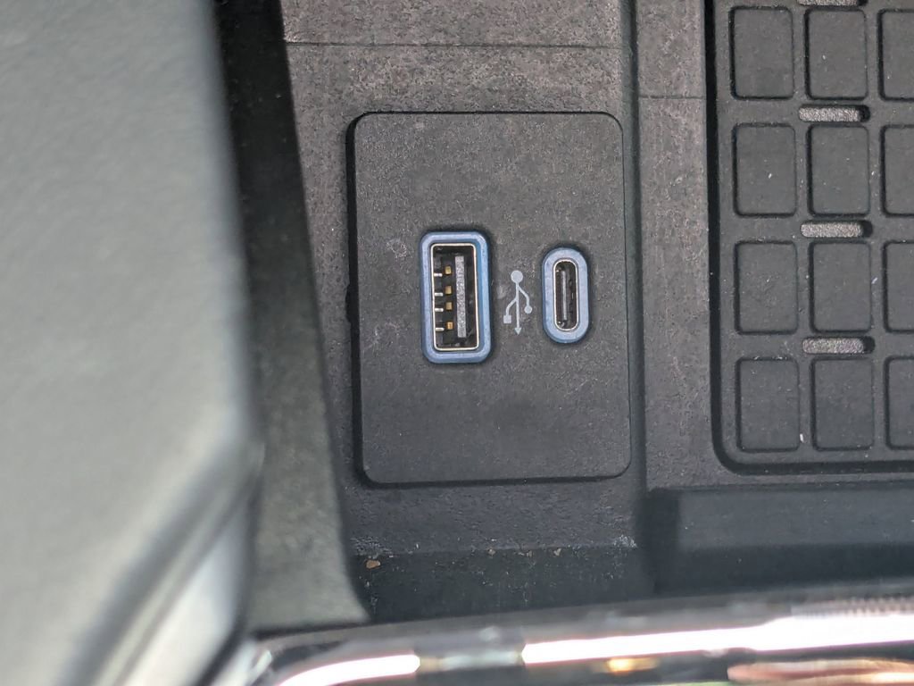 Used 2024 Ford Expedition Max Platinum image 9