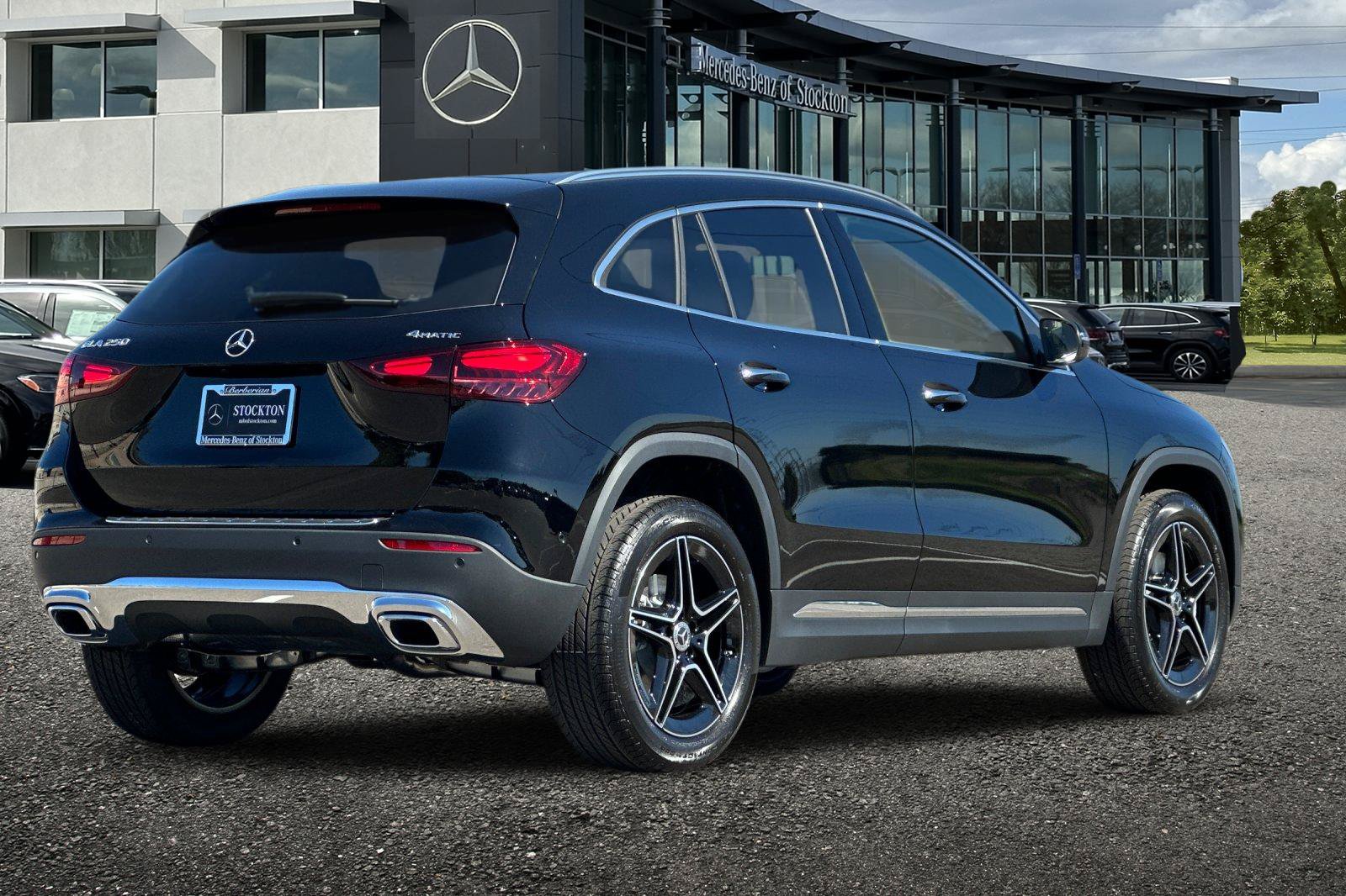 New 2026 Mercedes-Benz GLA 250 4MATIC image 4
