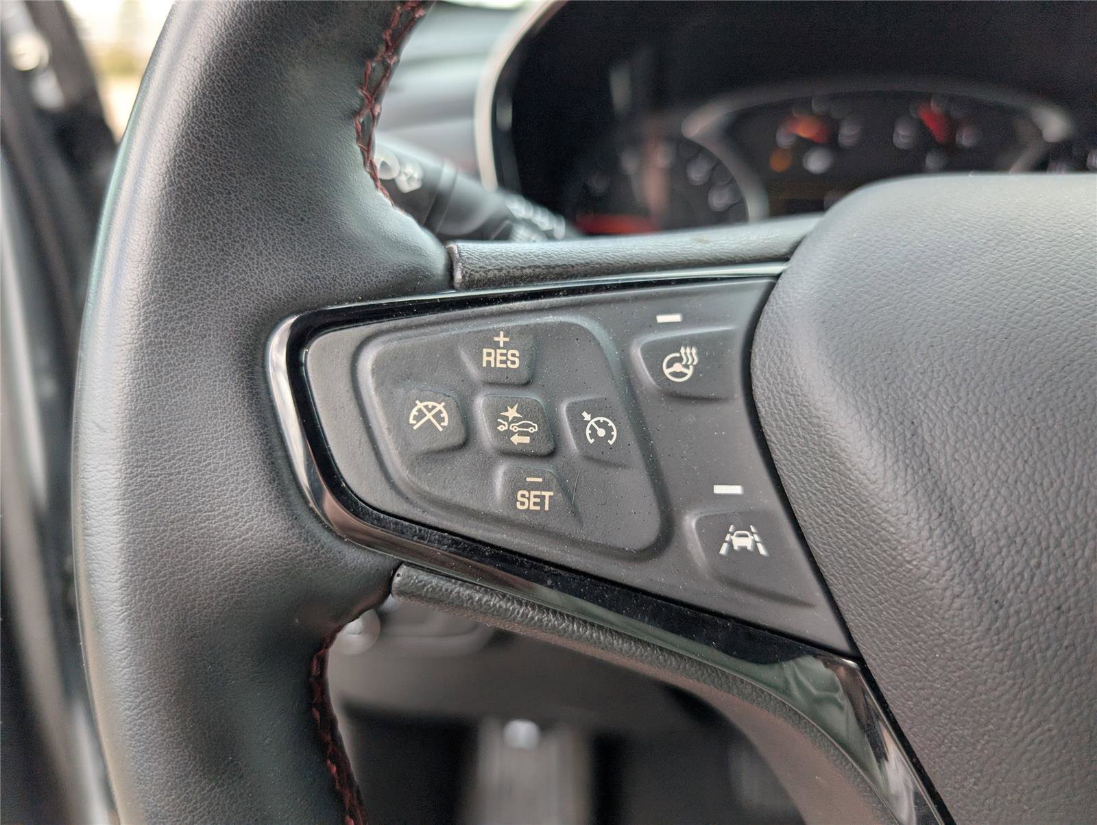 Used 2024 Chevrolet Equinox RS w/ RS Leather Package image 26